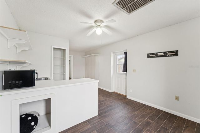 40 FLOWER HILL LANE, Palm Coast, FL 32137