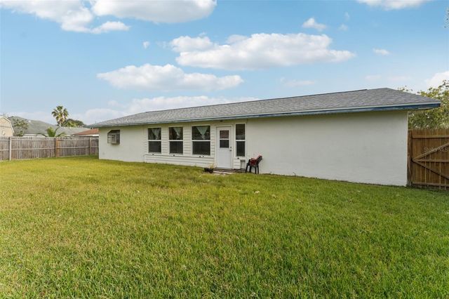 40 FLOWER HILL LANE, Palm Coast, FL 32137