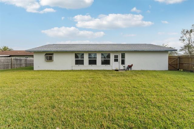 40 FLOWER HILL LANE, Palm Coast, FL 32137