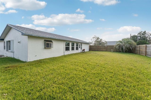 40 FLOWER HILL LANE, Palm Coast, FL 32137