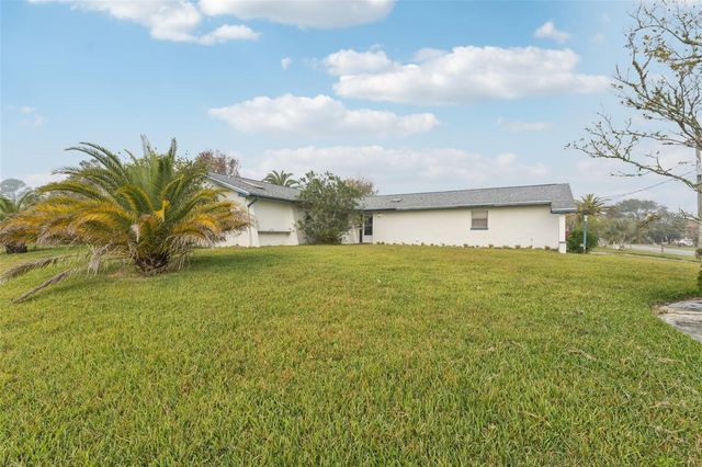 40 FLOWER HILL LANE, Palm Coast, FL 32137