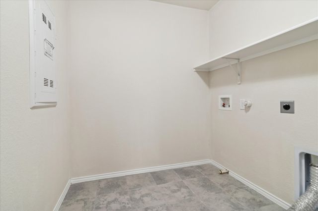 1605 Petrolia Drive, Forney, TX 75126