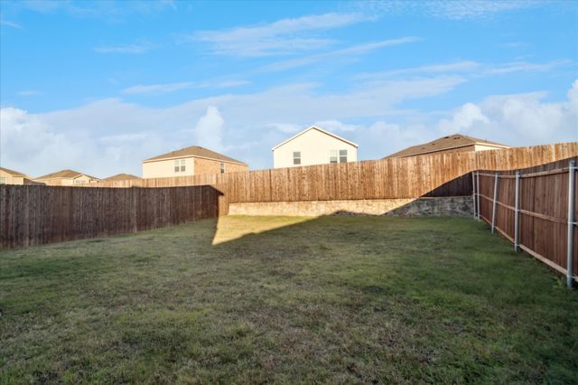 1605 Petrolia Drive, Forney, TX 75126