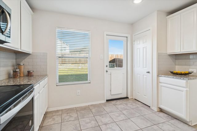 1605 Petrolia Drive, Forney, TX 75126