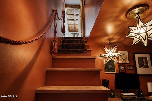 61 W WILSHIRE Drive, Phoenix, AZ 85003