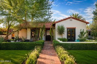 61 W WILSHIRE Drive, Phoenix, AZ 85003