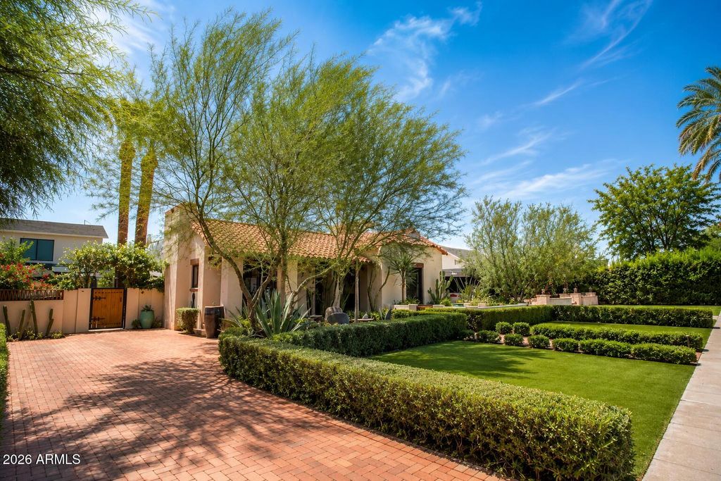 61 W WILSHIRE Drive, Phoenix, AZ 85003 — photo 3