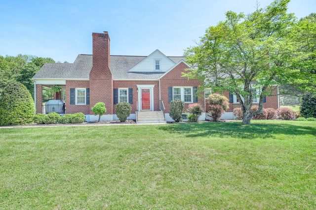 5654 Lee Hwy, Troutville, VA 24175