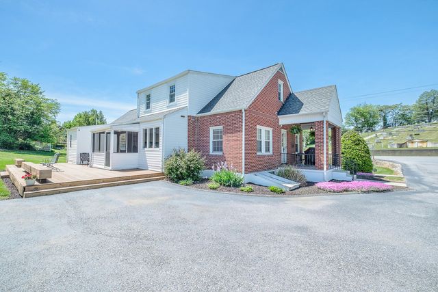 5654 Lee Hwy, Troutville, VA 24175