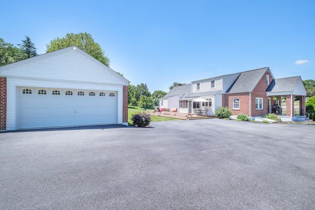 5654 Lee Hwy, Troutville, VA 24175