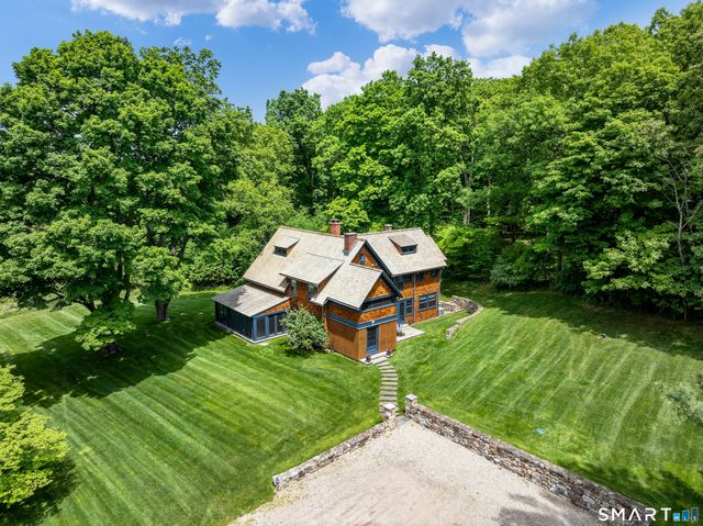 240 Umpawaug Road, Redding, CT 06896