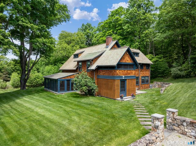 240 Umpawaug Road, Redding, CT 06896