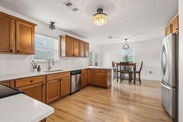 287 Pecan Drive, Pottsboro, TX 75076