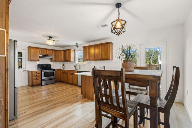 287 Pecan Drive, Pottsboro, TX 75076