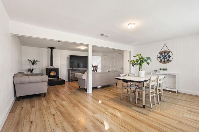 287 Pecan Drive, Pottsboro, TX 75076