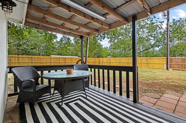 287 Pecan Drive, Pottsboro, TX 75076