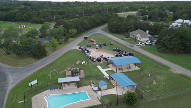 287 Pecan Drive, Pottsboro, TX 75076