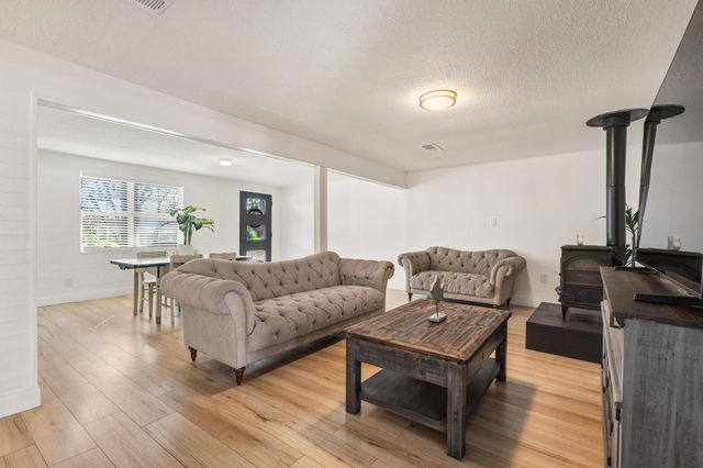 287 Pecan Drive, Pottsboro, TX 75076