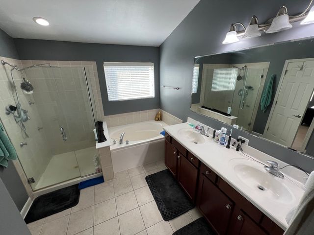 380 Risen Star Lane 380, Oswego, IL 60543