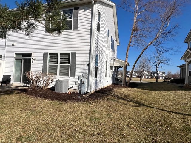 380 Risen Star Lane 380, Oswego, IL 60543