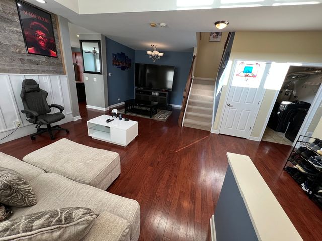 380 Risen Star Lane 380, Oswego, IL 60543