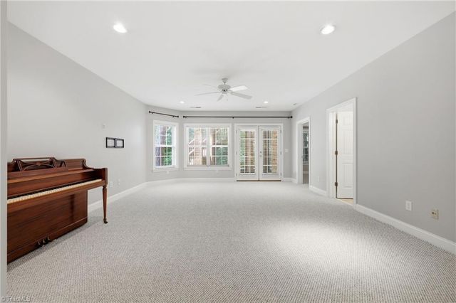 105 Creekstone Court, Winston-salem, NC 27104