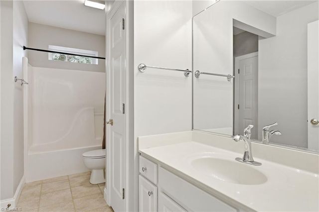 105 Creekstone Court, Winston-salem, NC 27104