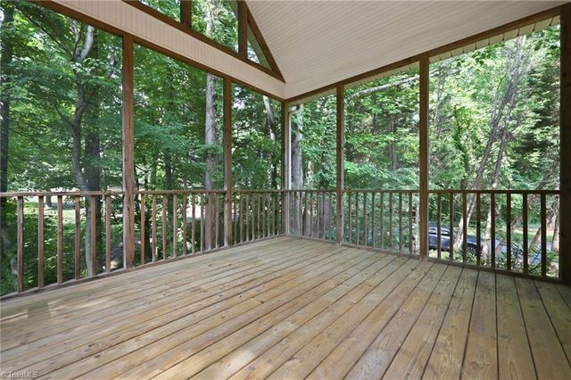 105 Creekstone Court, Winston-salem, NC 27104