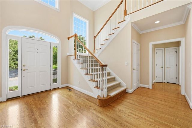 105 Creekstone Court, Winston-salem, NC 27104