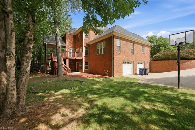 105 Creekstone Court, Winston-salem, NC 27104