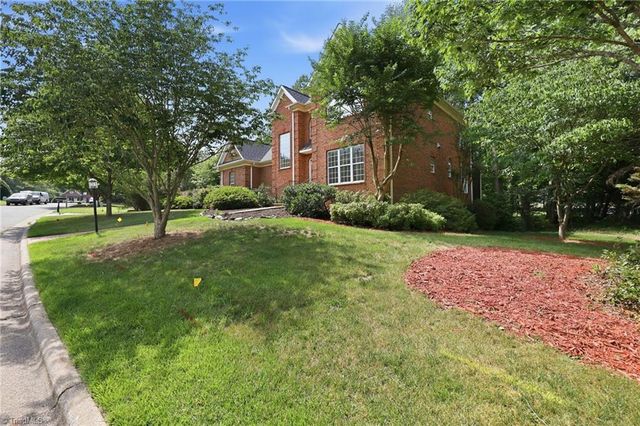 105 Creekstone Court, Winston-salem, NC 27104