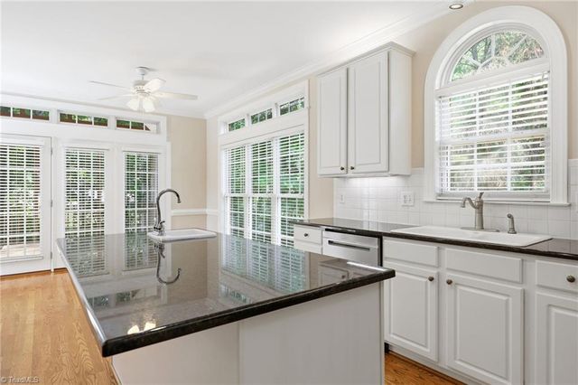 105 Creekstone Court, Winston-salem, NC 27104