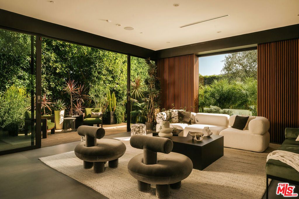 7107 Macapa Drive, Los Angeles, CA 90068 — photo 3