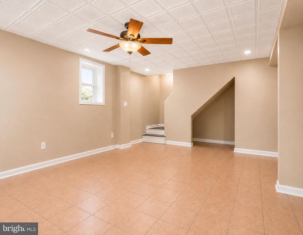 15 ENGLISH OAK CIR, Fredericksburg, VA 22408