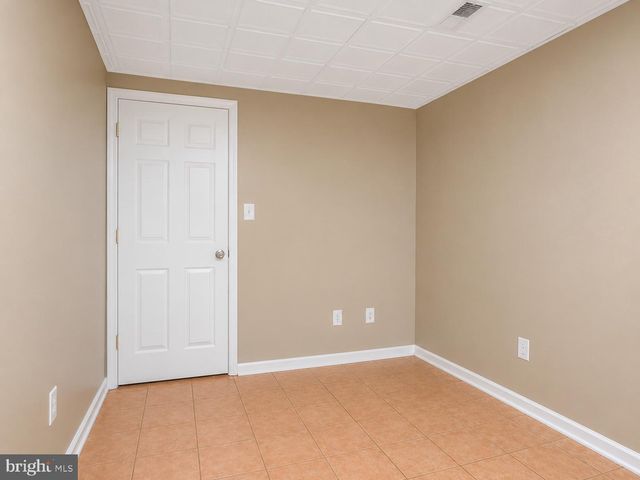 15 ENGLISH OAK CIR, Fredericksburg, VA 22408