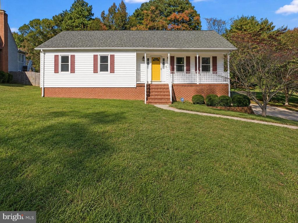 15 ENGLISH OAK CIR, Fredericksburg, VA 22408