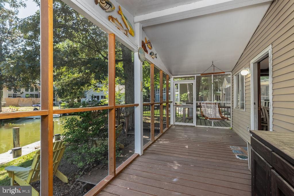 Image 10 of property listing at 44 GRAND PORT RD, Ocean Pines, MD 21811