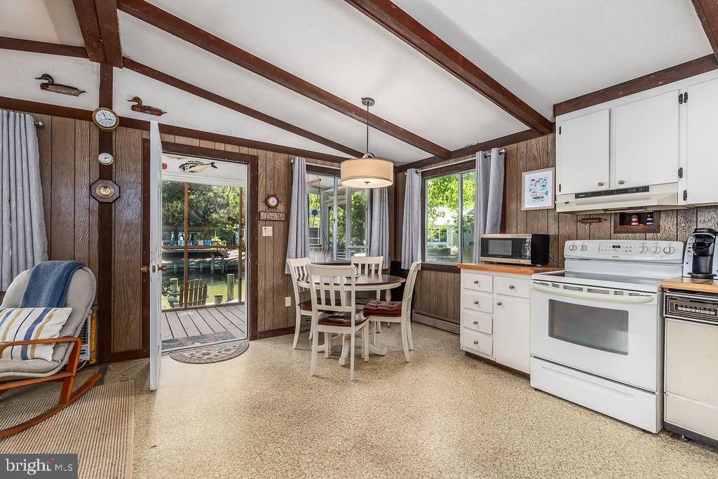 Image 14 of property listing at 44 GRAND PORT RD, Ocean Pines, MD 21811
