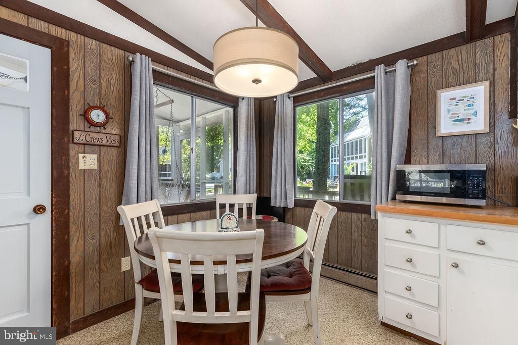Image 17 of property listing at 44 GRAND PORT RD, Ocean Pines, MD 21811