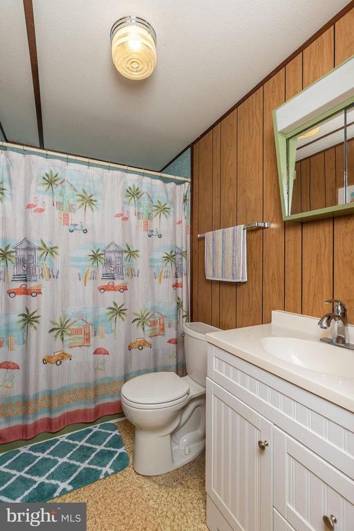 Image 24 of property listing at 44 GRAND PORT RD, Ocean Pines, MD 21811