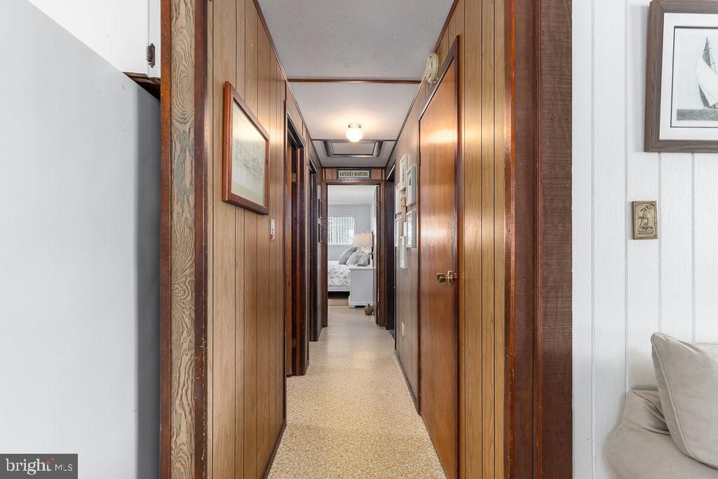Image 28 of property listing at 44 GRAND PORT RD, Ocean Pines, MD 21811