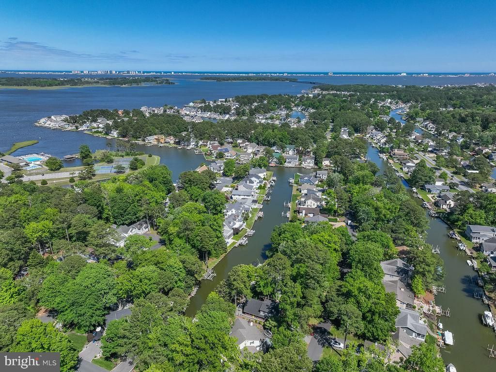 Image 33 of property listing at 44 GRAND PORT RD, Ocean Pines, MD 21811