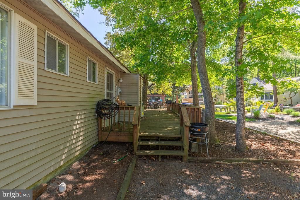 Image 37 of property listing at 44 GRAND PORT RD, Ocean Pines, MD 21811
