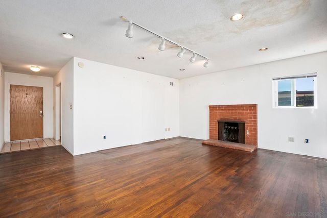 5172 Caywood St, San Diego, CA 92117