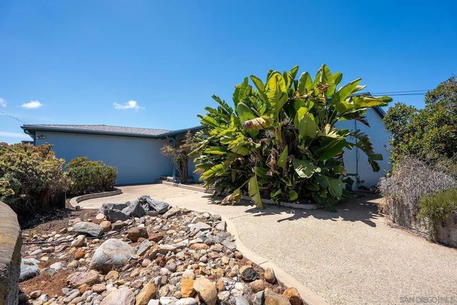 5172 Caywood St, San Diego, CA 92117