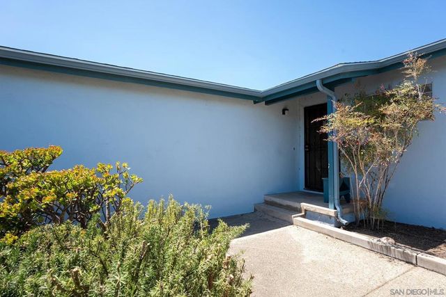 5172 Caywood St, San Diego, CA 92117