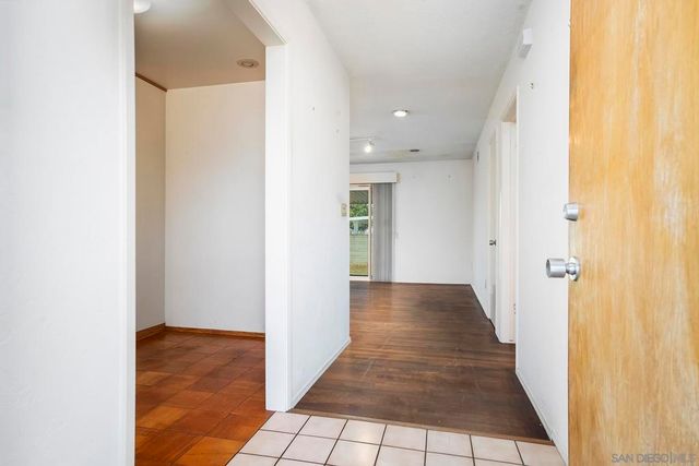 5172 Caywood St, San Diego, CA 92117