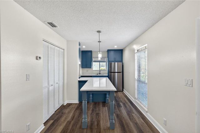 3271 Royal Canadian TRCE # 1, Fort Myers, FL 33907