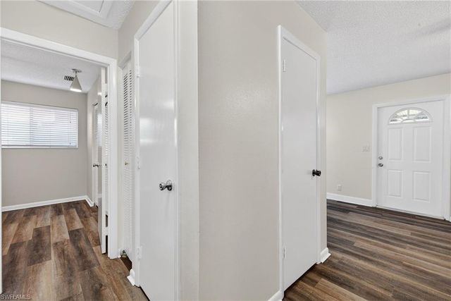 3271 Royal Canadian TRCE # 1, Fort Myers, FL 33907