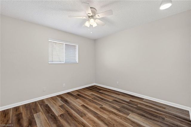 3271 Royal Canadian TRCE # 1, Fort Myers, FL 33907